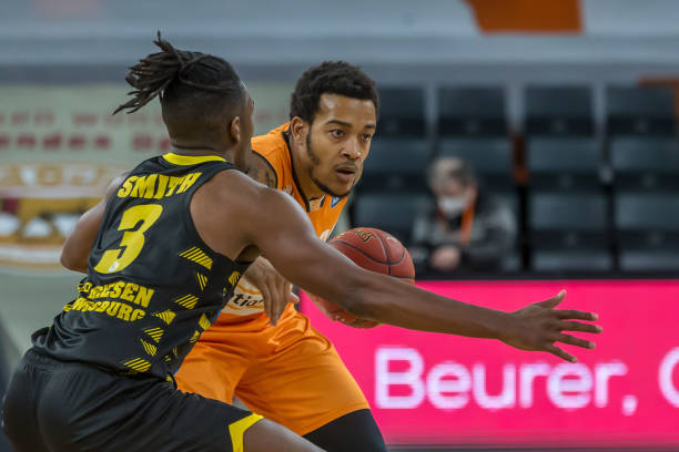 的排名再添 的排名再添