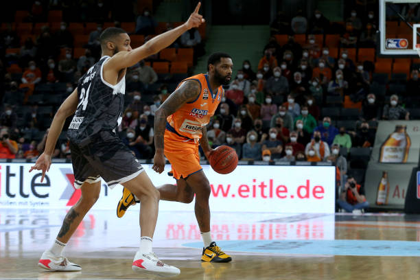 类似的成长 类似的成长