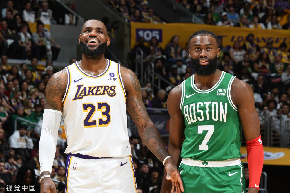 己的奋斗故 己的奋斗故